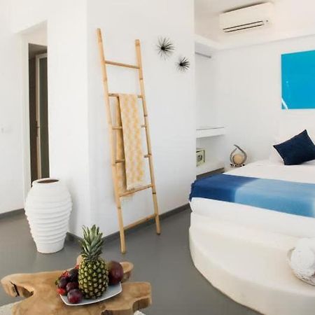Jonaz Rooms & Suites Орнос Екстериор снимка
