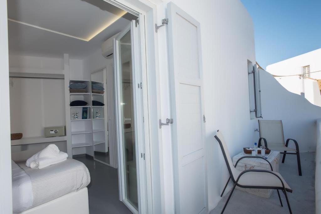 Jonaz Rooms & Suites Орнос Екстериор снимка