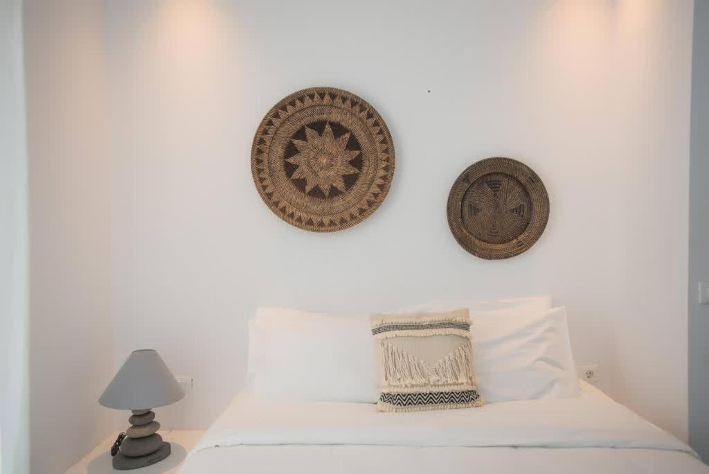 Jonaz Rooms & Suites Орнос Екстериор снимка