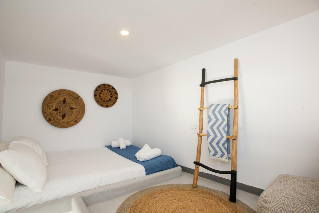 Jonaz Rooms & Suites Орнос Екстериор снимка